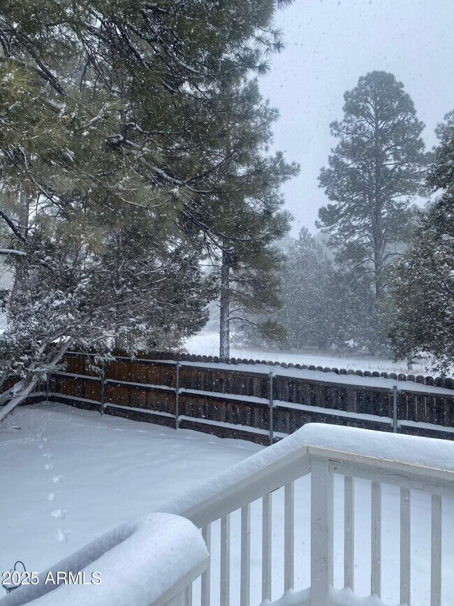 Building Photo - 3361 W Hansen