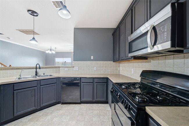 Building Photo - 8030 Singing Sonnet Ln