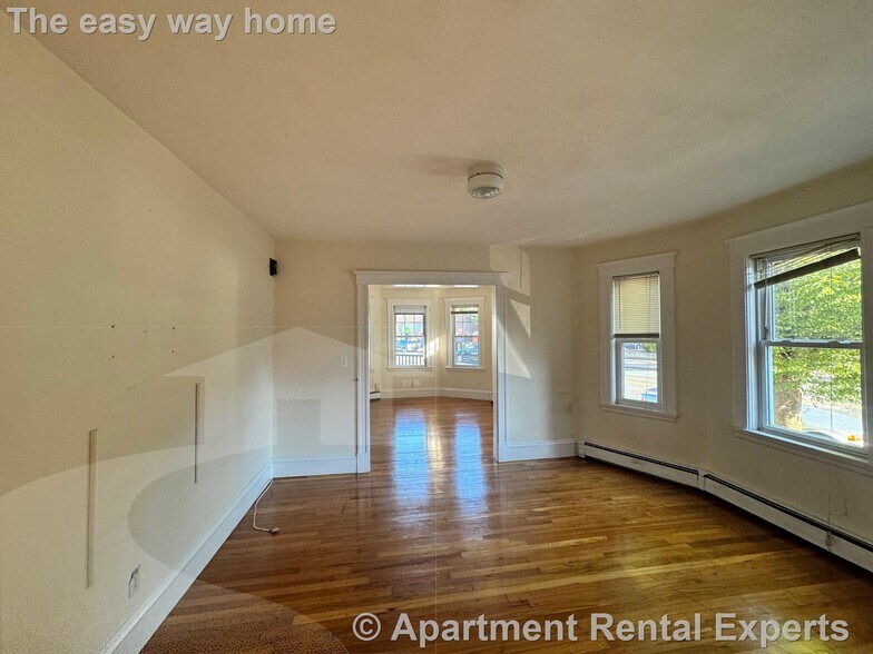 Building Photo - 881 Broadway