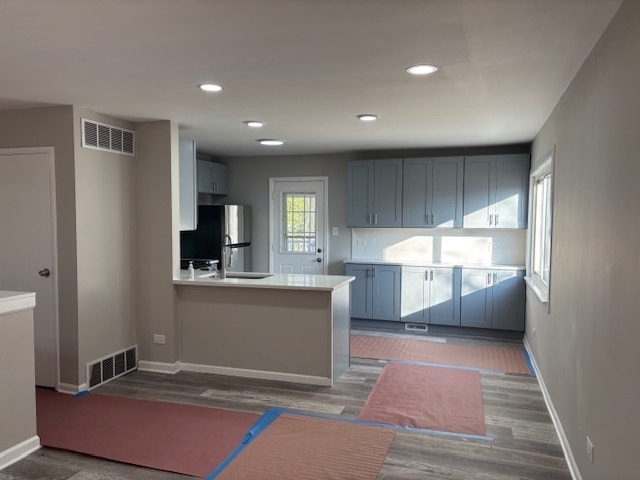 Building Photo - 201 E Rose St