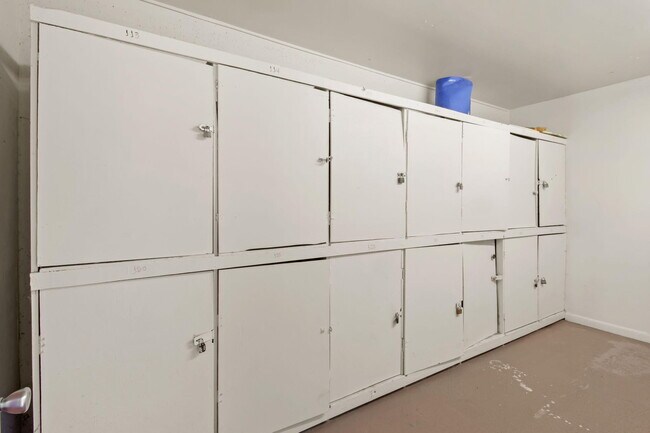 Building Photo - 124 Preston Way