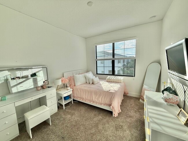 Building Photo - 3019 Franklin Pl