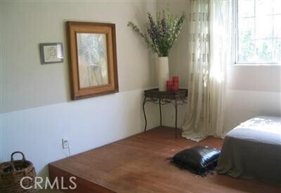 Building Photo - 9658 Live Oak Ave