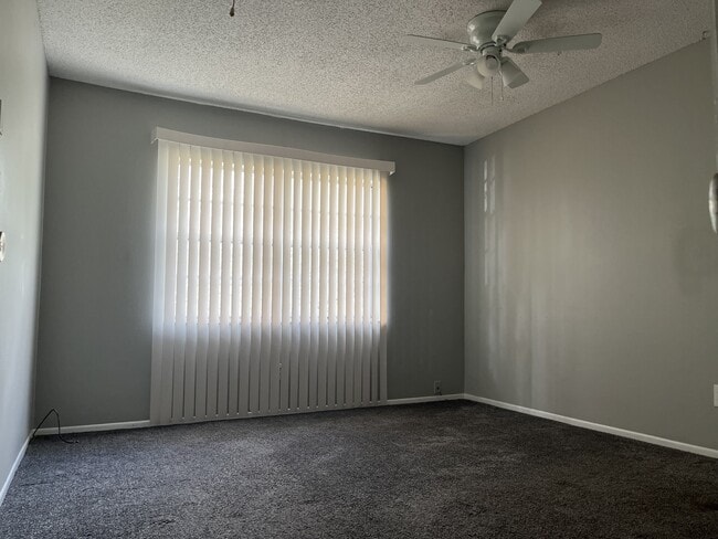 Building Photo - 7140 Waterside Dr