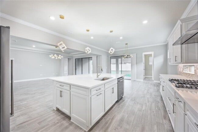Building Photo - 8077 Leaf Grv Cir