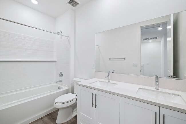 Building Photo - 2406 Haley Pt Dr