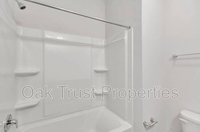 Building Photo - 113 Summer Tanager Dr