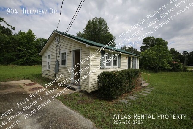 Building Photo - 904 Hillview Dr