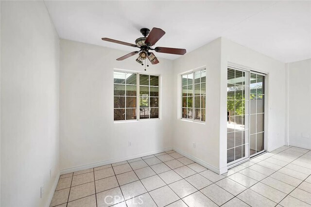 Building Photo - 14012 Sayre St