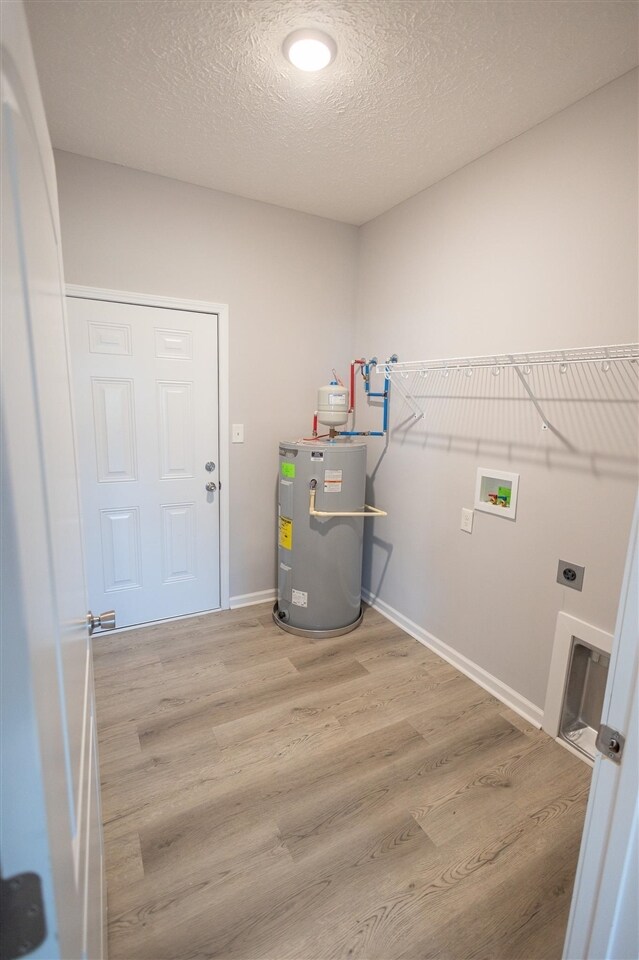 Building Photo - 2321 Trenton Ln