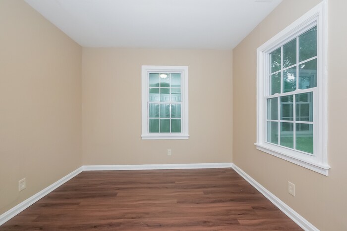 Building Photo - 808 Pamela Dr