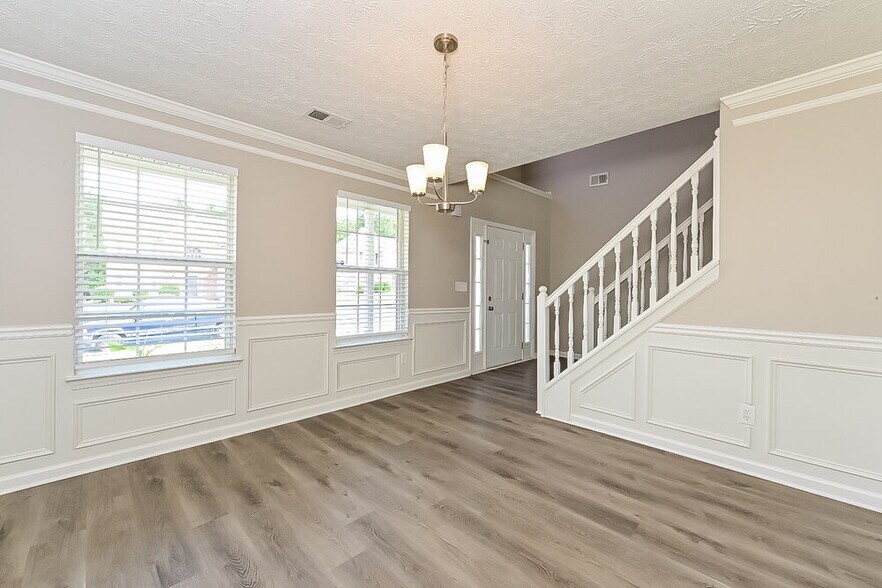 Building Photo - 223 Millstone Dr