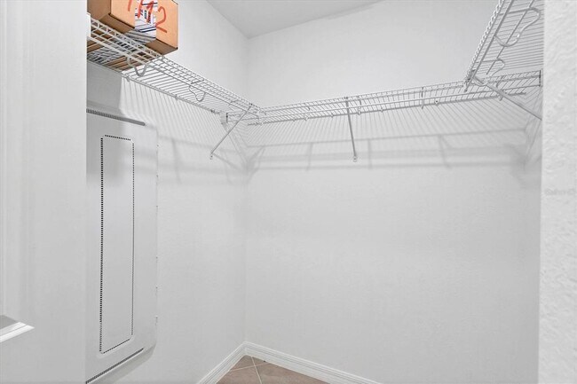 Building Photo - 14161 Heritage Landing Blvd