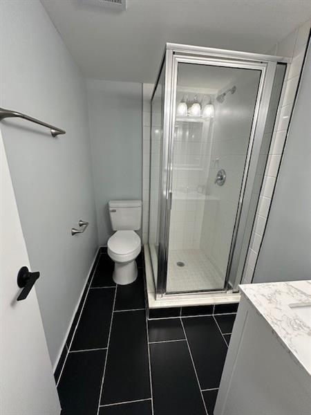 Building Photo - 2700 Coral Springs Dr