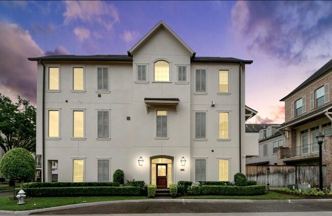 Building Photo - 15623 Broad St