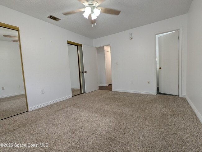 Building Photo - 217 Bristol Ln