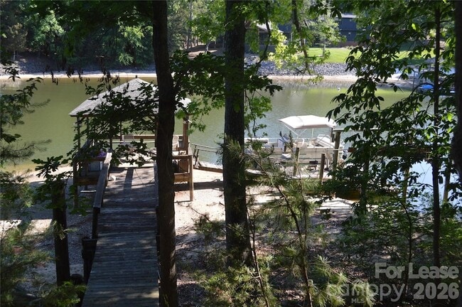 Building Photo - 17701 Burnt Hickory Dr