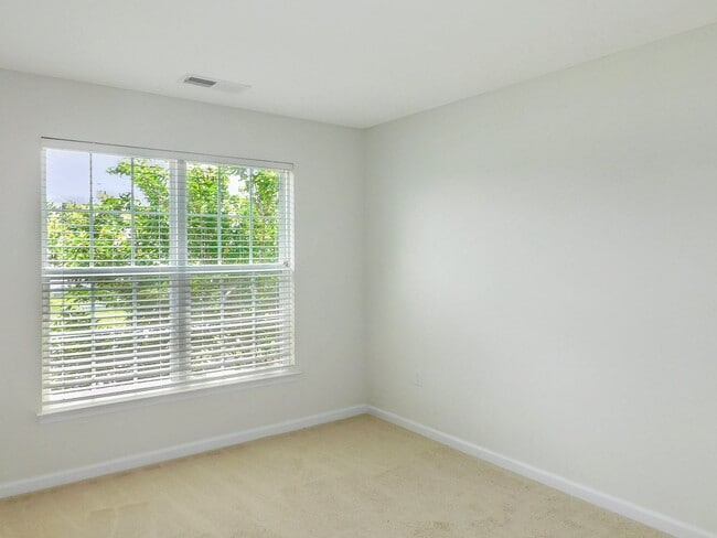 Building Photo - 21310 Jettison Ct