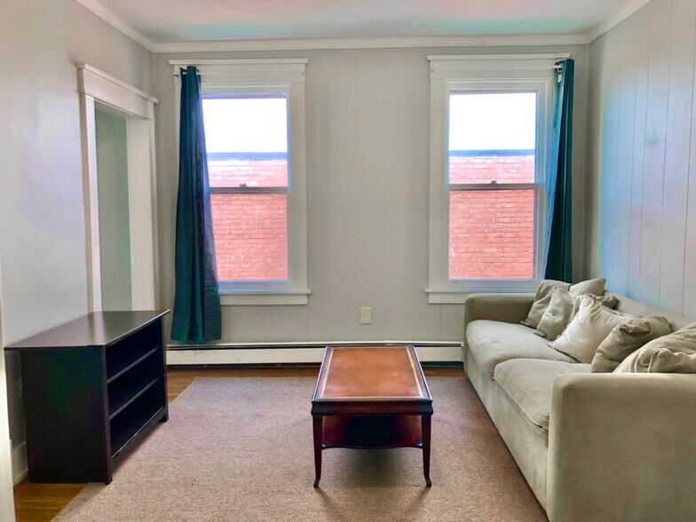 Building Photo - 2338 16th St