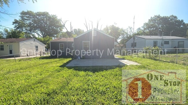 Building Photo - 4-bedroom, 2.5-bath in  Kansas City