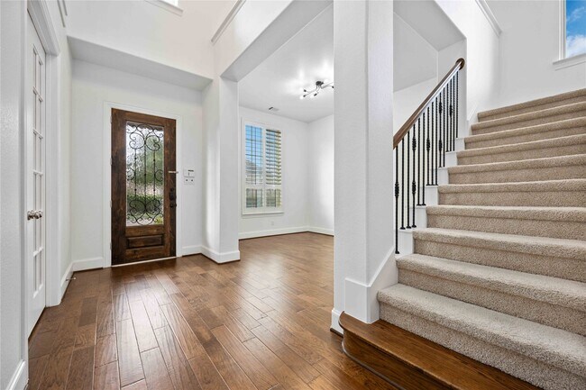 Building Photo - 4110 Clover Ridge Ln