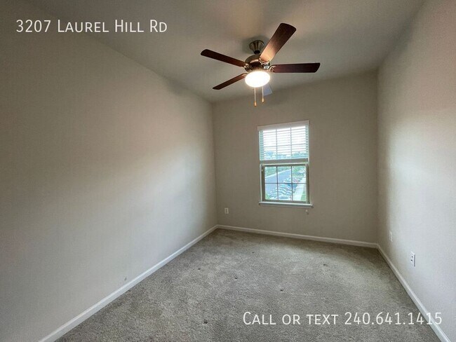 Building Photo - 3207 Laurel Hl Rd