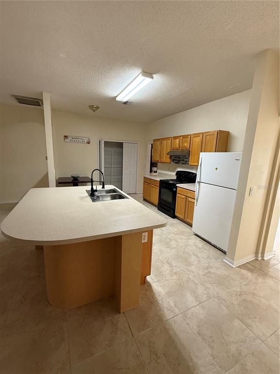 Building Photo - 31 Cordona Dr