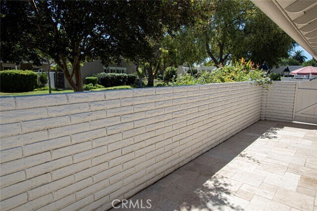 Building Photo - 2046 Via Mariposa E
