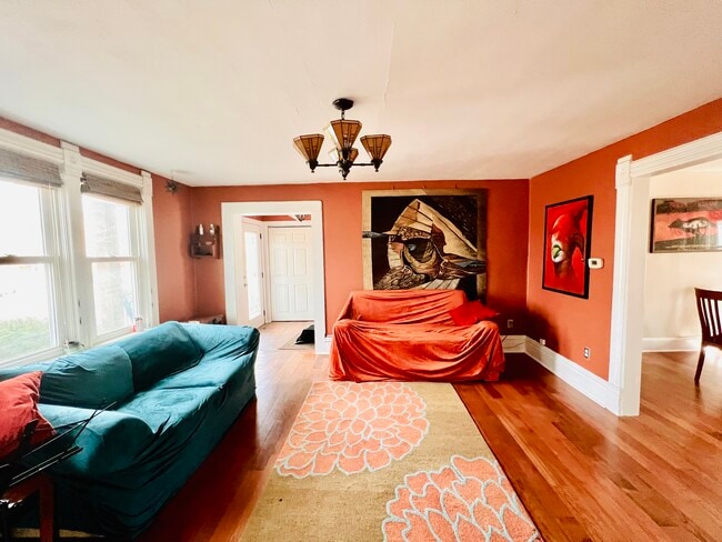 Building Photo - 2919 Harvey St