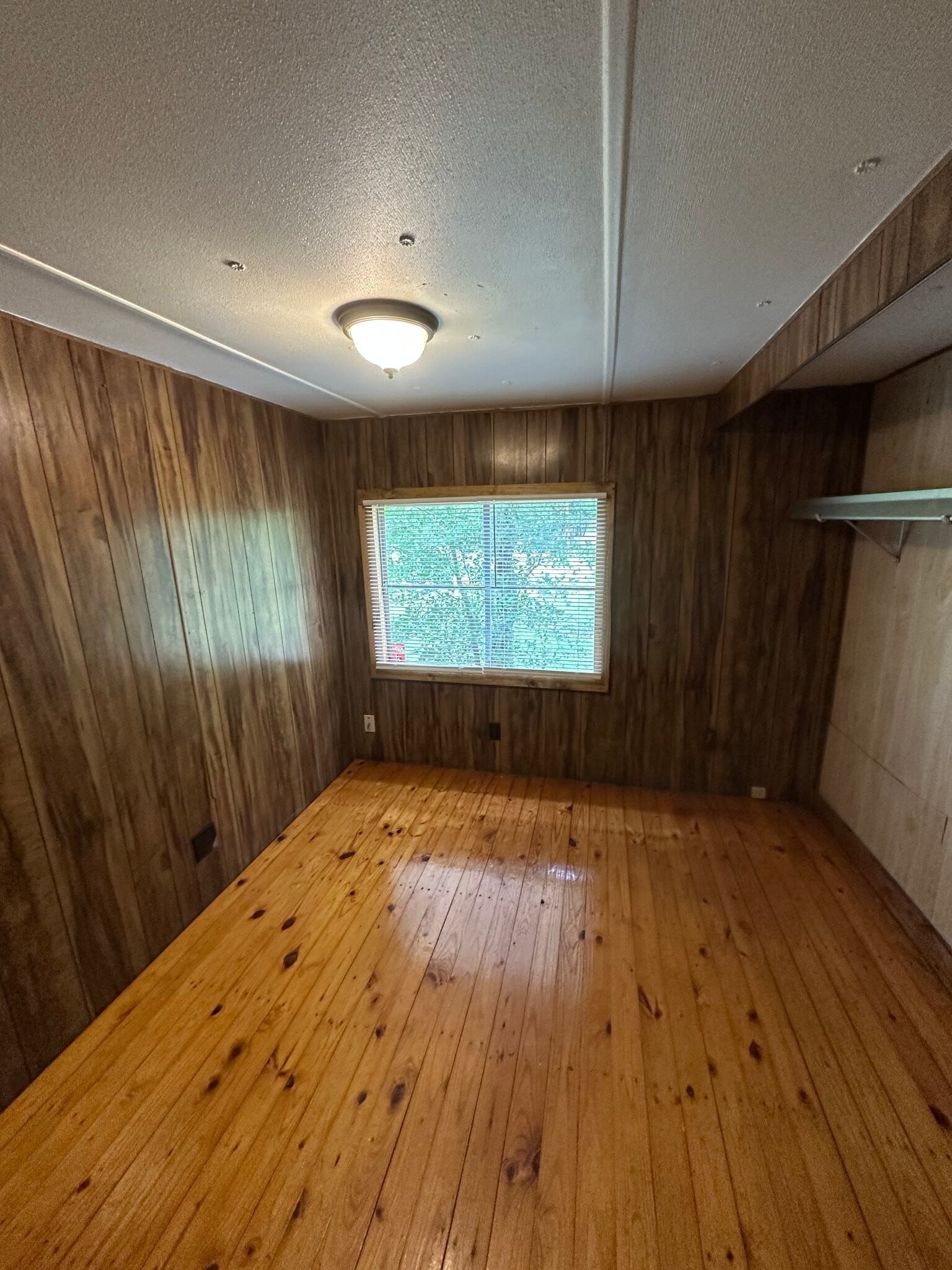 Building Photo - 85 Young Rd