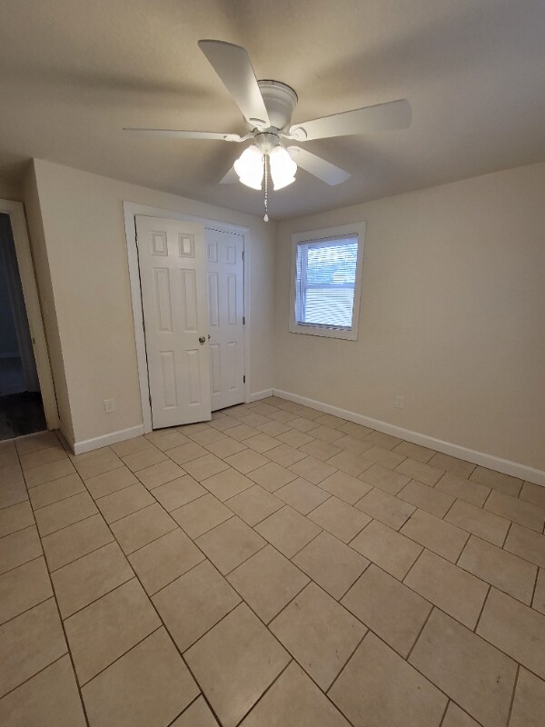 Building Photo - 229 Frank Dr