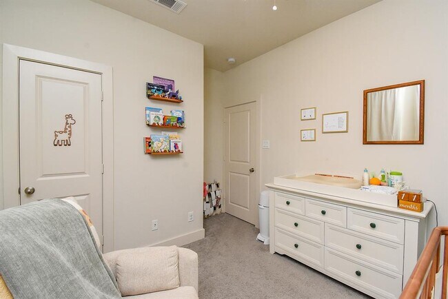 Building Photo - 3712 Link Valley Dr.