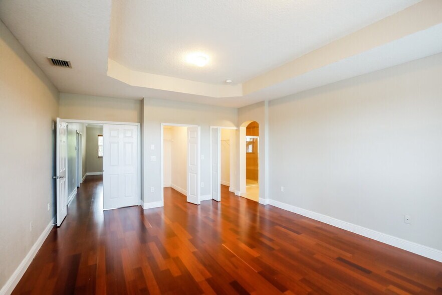 Building Photo - 2801 SW 152nd Ct