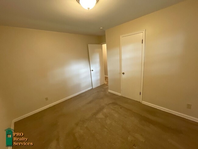 Building Photo - 2 Bedroom Home in Blaine