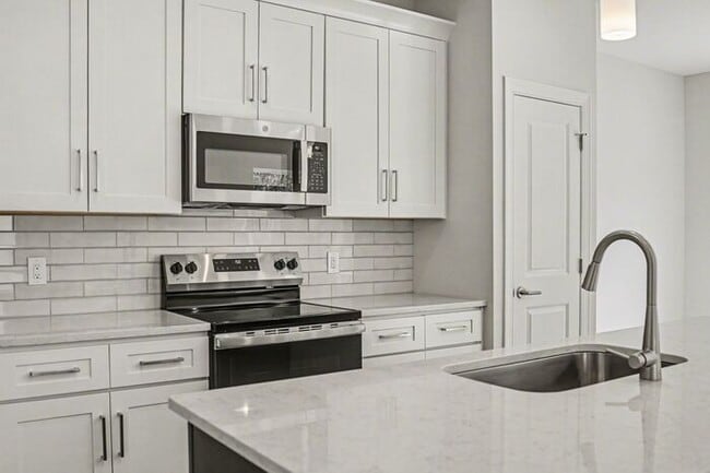 Building Photo - Brand New 4BD/2.5BA Home in Mooresville!