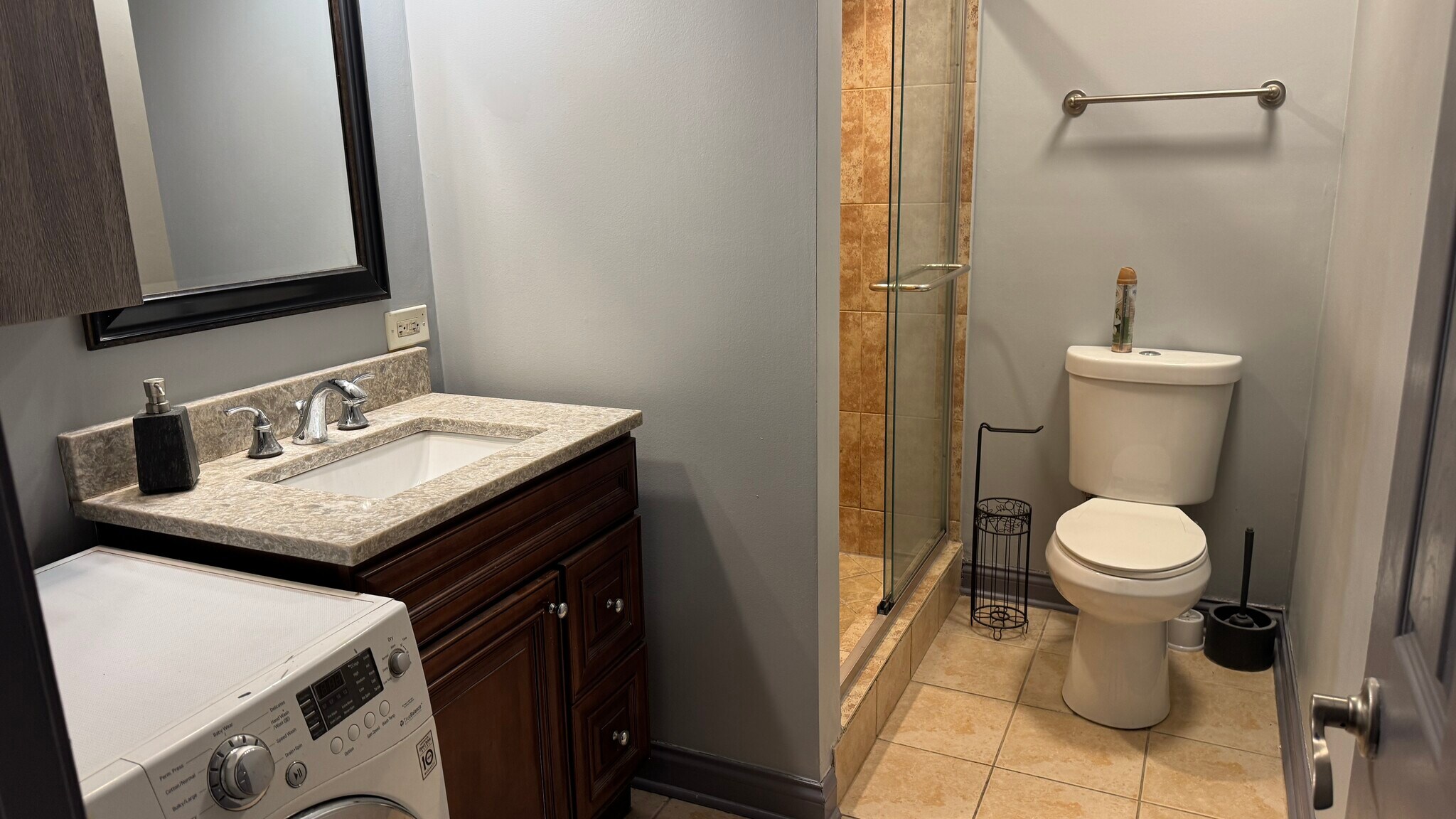 Building Photo - 9S060 Lake Dr