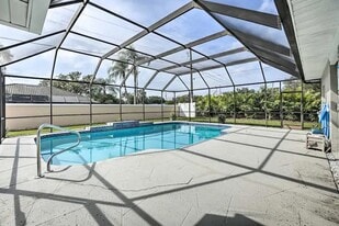 Building Photo - 2 Booth Blvd