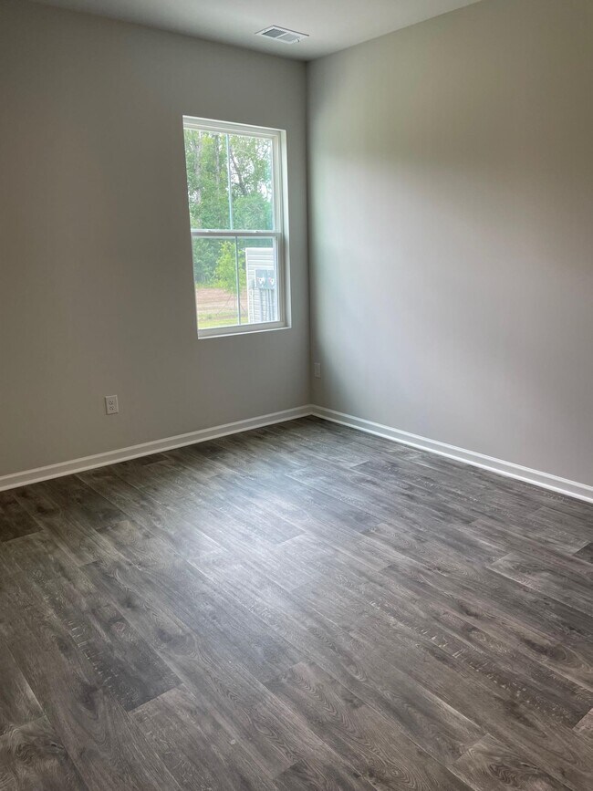 Building Photo - 125 Prather Park Dr