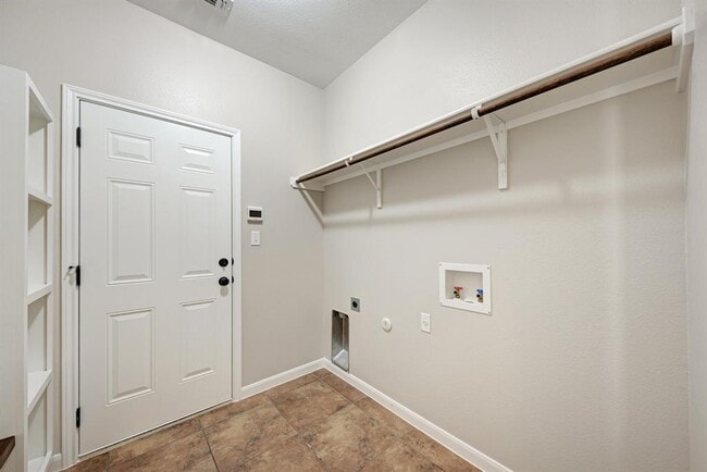 Building Photo - 108 Latitude Ln