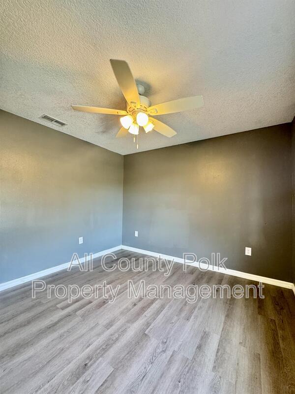 Building Photo - 1415 Ridge Lake Ct