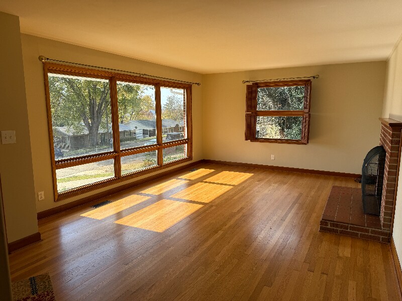 Building Photo - 532 Bays View Rd