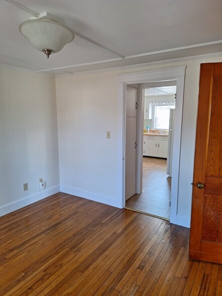dining room - 94 Western Ave