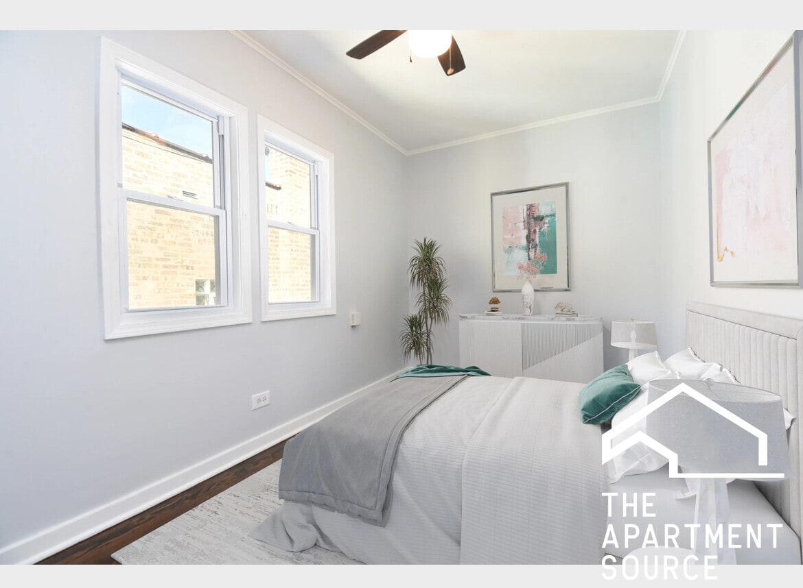 Building Photo - 5128 W Henderson St