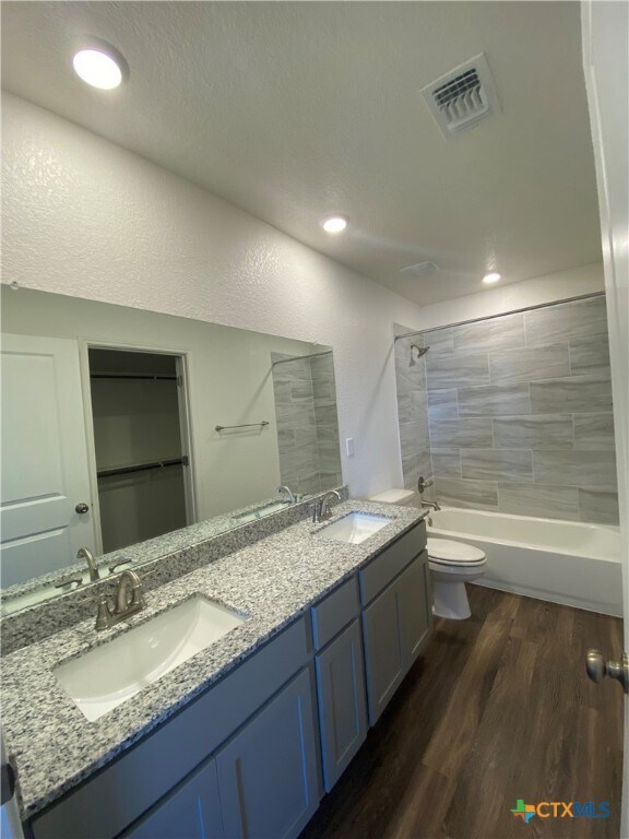 Building Photo - 5813 Betty Lou Dr