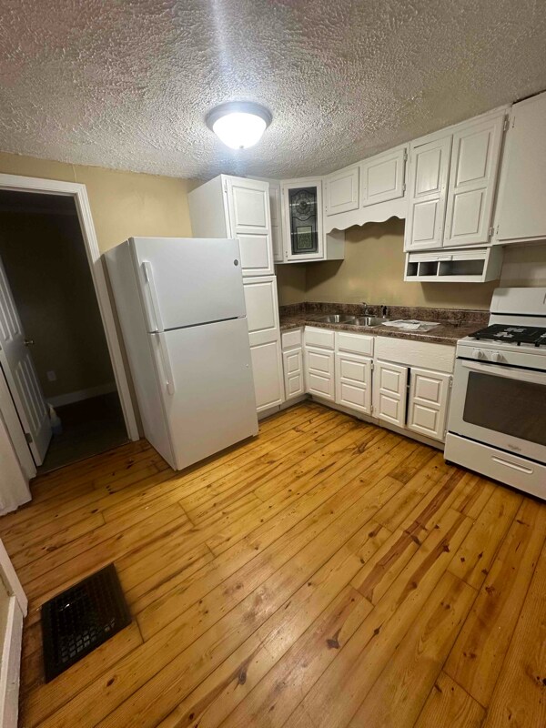 Building Photo - 511 Fillmore St