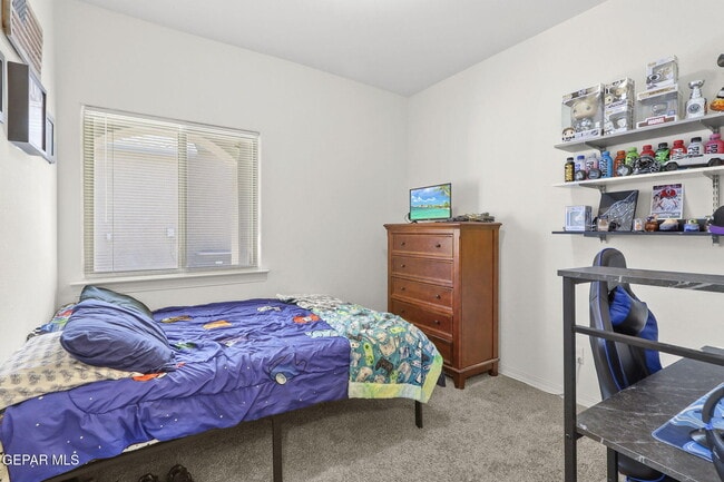 Building Photo - 14828 Tierra Escape Ave