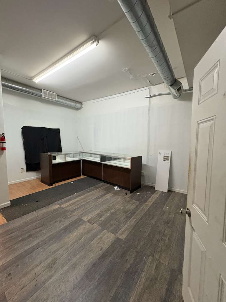 Building Photo - 1166 Dixwell Ave