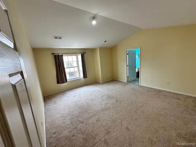 Building Photo - 39700 Rockcrest Ln