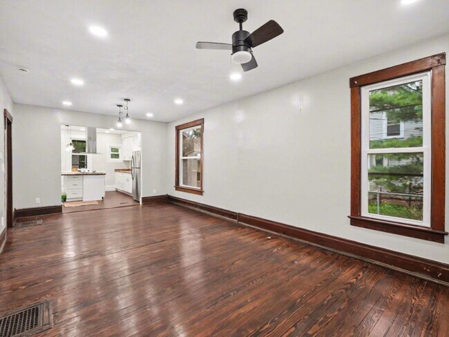 Building Photo - 120 Depot St