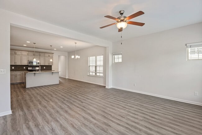 Building Photo - 1436 White Dutch Ln